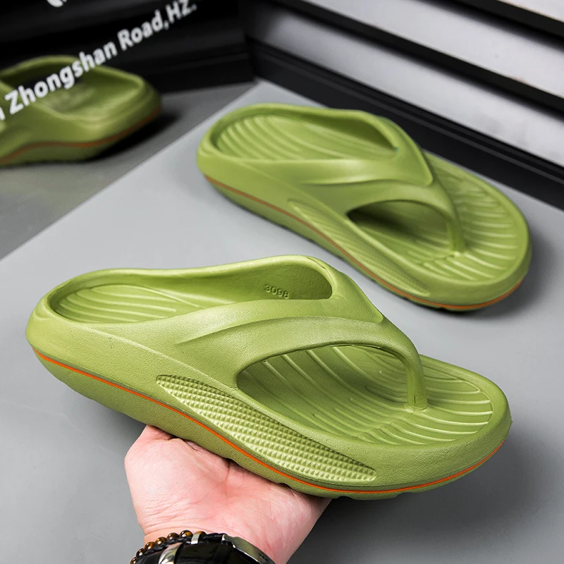 

MAEDEF Men's Slippers Summer Flip Flops Beach Sandals Lightweight Beach Shoes Man Comfortable Black Slippers Casual Men Sandals