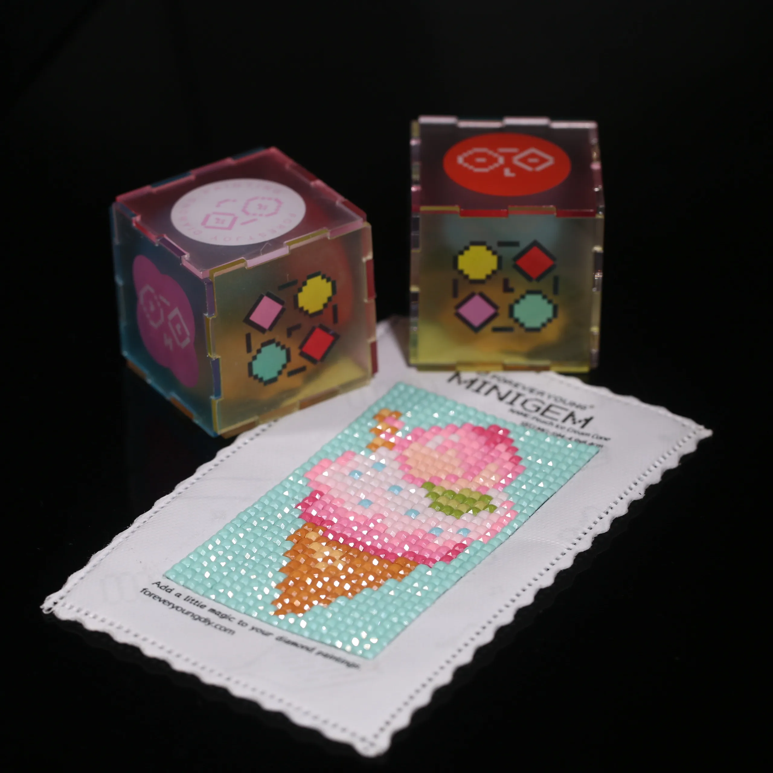 Minigem®: Peach Ice Cream Cone 4.9 cm × 8.4 in 5D DIY Resin Square Diamond Painting Kit - Mini Sweet Treat Mosaic Art for Home