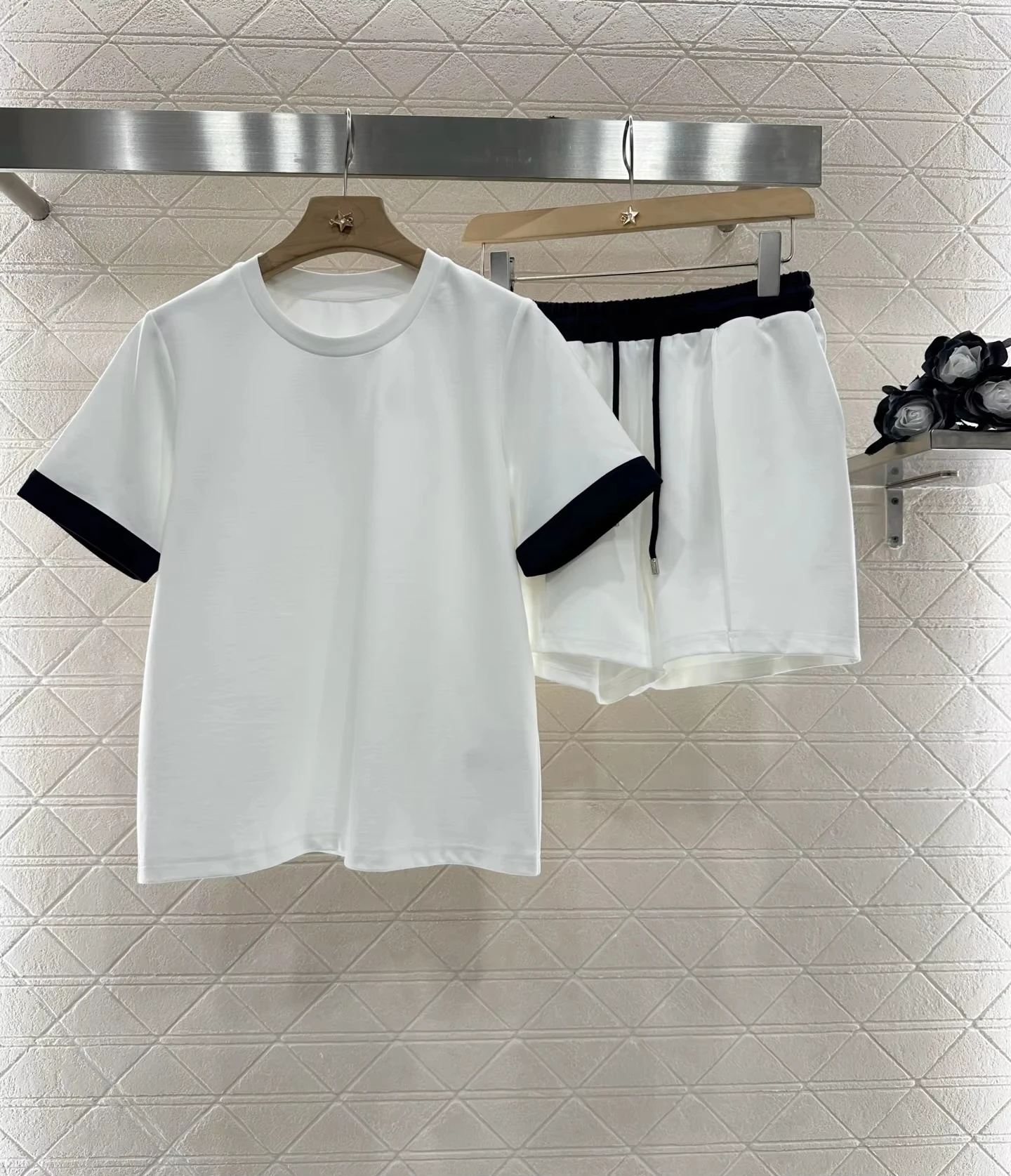 

Designer Brand 2025 Spring/Summer New Short Sleeve Twill Cotton Top and Shorts Set