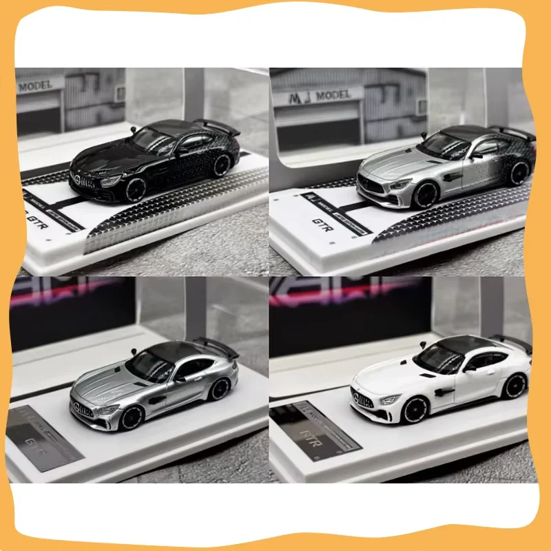 

Модель автомобиля MJ MODEL GTR в масштабе 1:64, классическая коллекционная модель из сплава, сувенир для взрослых, подарок, хобби и игрушки