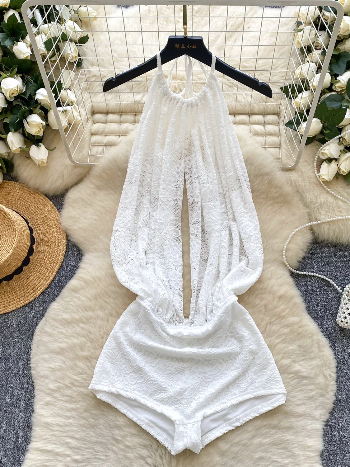 

Сексуальное кружевное боди с вырезами для женщин, летнее, утягивающее, с высокой талией, прямые шорты для повседневной носки