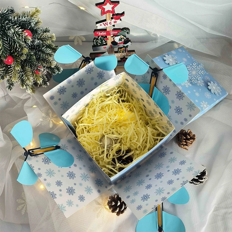 

Коробка-сюрприз «Летающие бабочки» с выскакивающими подарками и бабочками, DIY-набор для Дня рождения и Дня матери