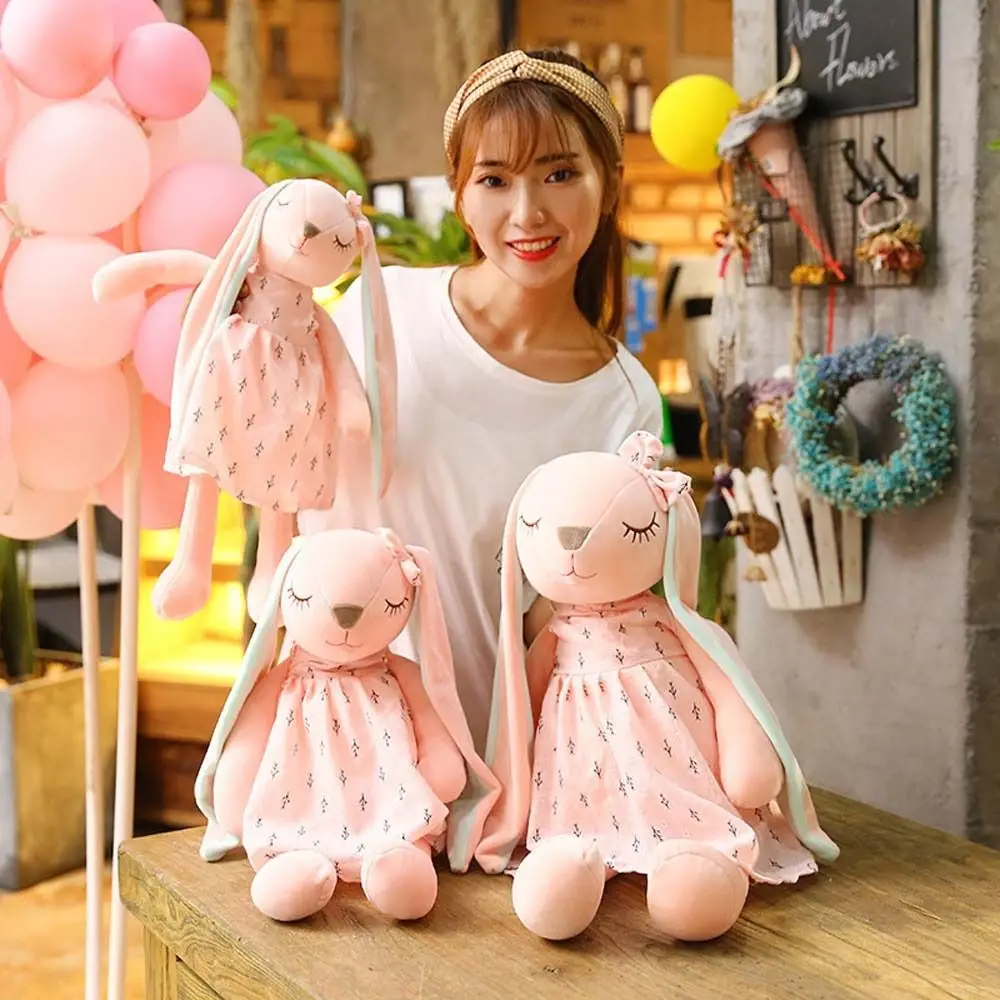 Jupe florale en peluche pour coussin de canapé, lapin en peluche, lapin au beurre, longues oreilles