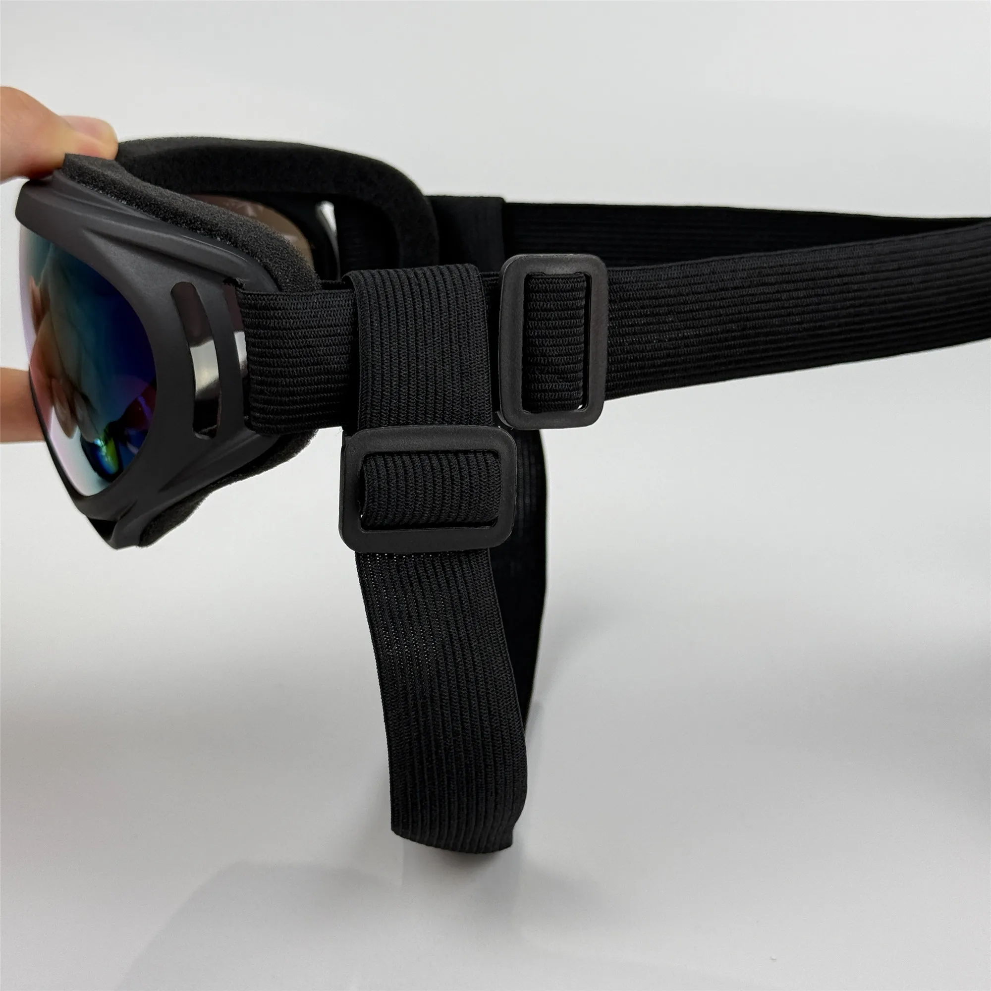 Schwarze Verstellbare Hundebrille, UV-Schutz Winddichte Blendschutz-Sonnenbrille für Alle Hunderassen Outdoor Wandern Laufen Strand – Detail 5