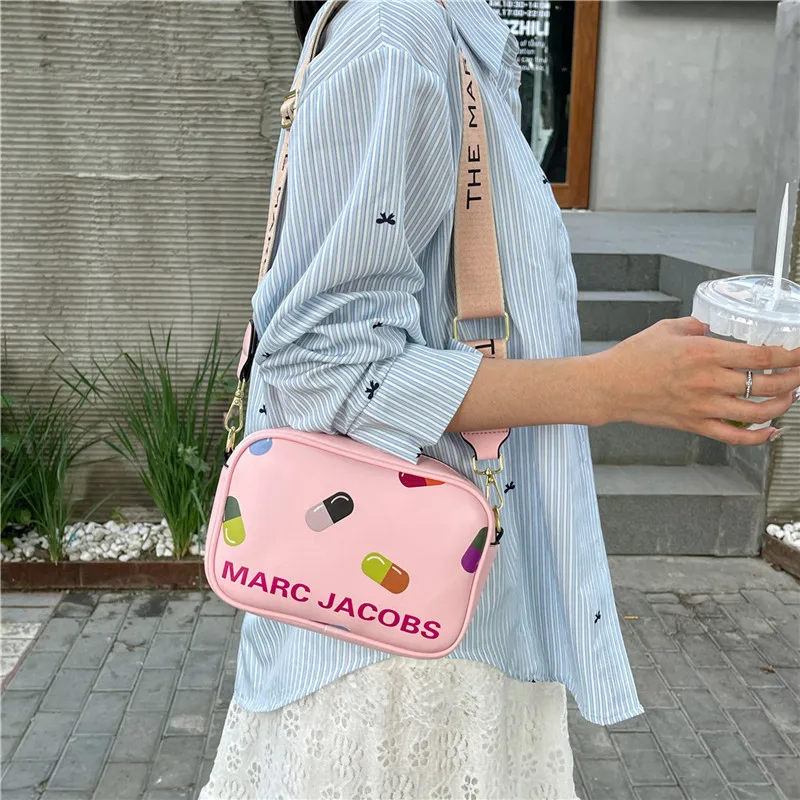 

New in 2025! Women's Small Square Cartoon Bag - Camera Style, Fresh Print, Crossbody