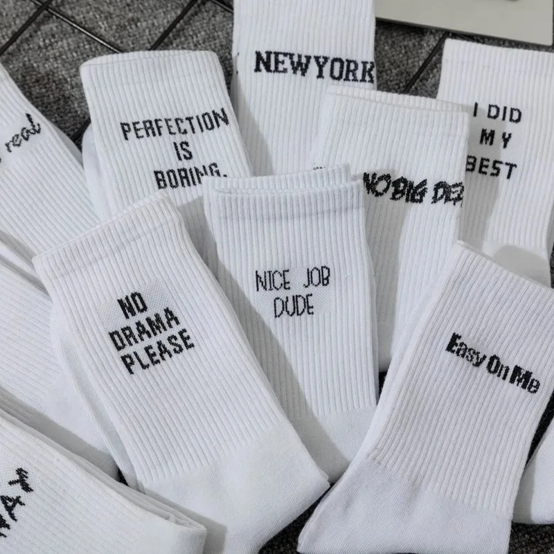 Women Cotton Socks New Hot Selling Letter Jacquard Series Street Sports Hip Hop Personalized Fashion Ladies Crew Socks White