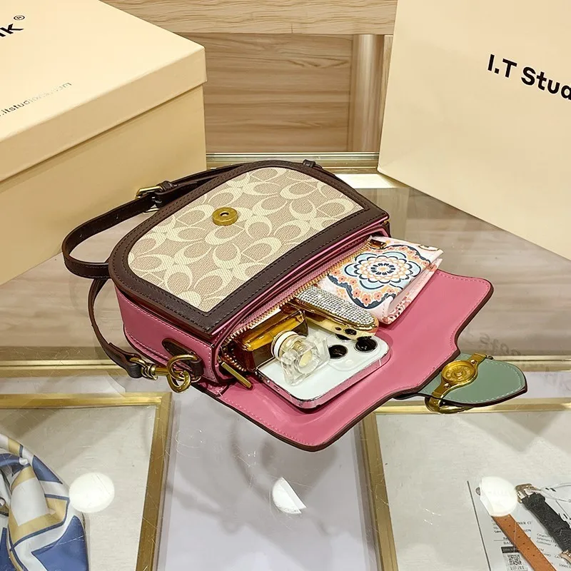 

2025 Paris Ins Hot Autumn/Winter New High End Designer HandBags Fashion Half Round Single Shoulder Women's Crossbody Bag