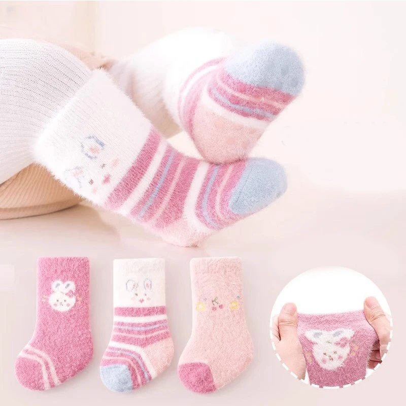 3 Paar Kinder-Wintersocken, niedlicher Cartoon-Bär, Kaninchen, dicker Plüsch, warme Mittelrohrsocken für Jungen und Mädchen, Neugeborene, Anti-Kälte-Schlafsocken – Detail 1