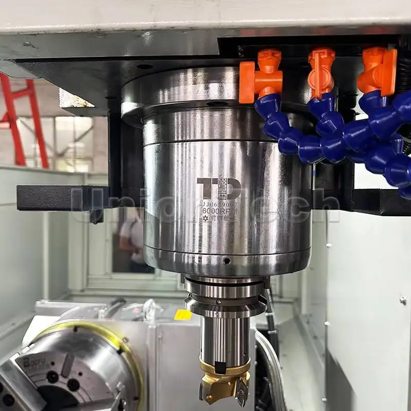 2017 Uniontech CNC معالجة المعادن العمودية عالية السرعة Hine Center Bt50 طحن PLC جسرية ثابتة يتم التحكم فيها