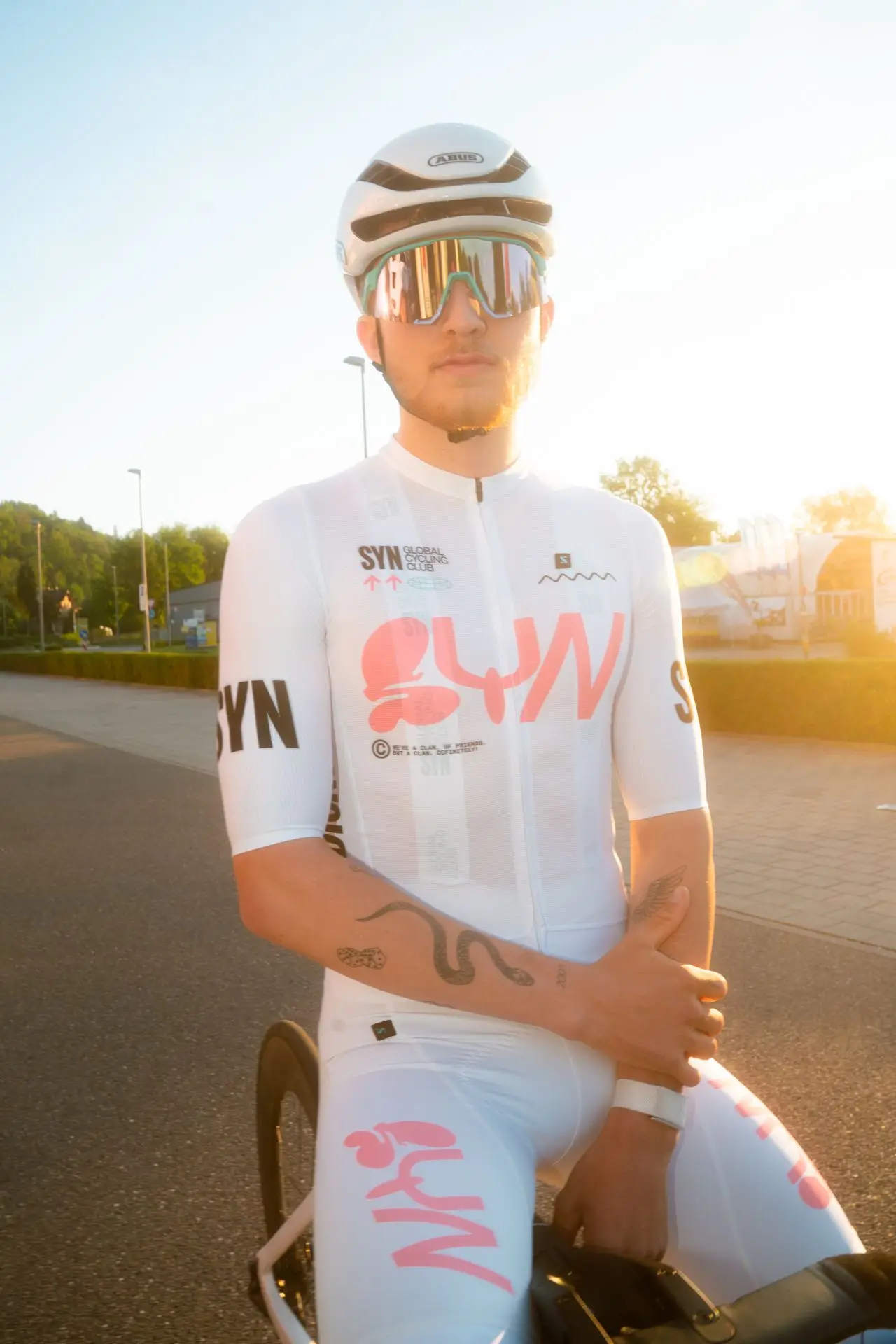 SYN Camiseta de ciclismo para hombre, bicicleta de carretera de verano, camiseta de bicicleta, camiseta de ciclismo de alta calidad, traje de ciclismo con cinturón energético