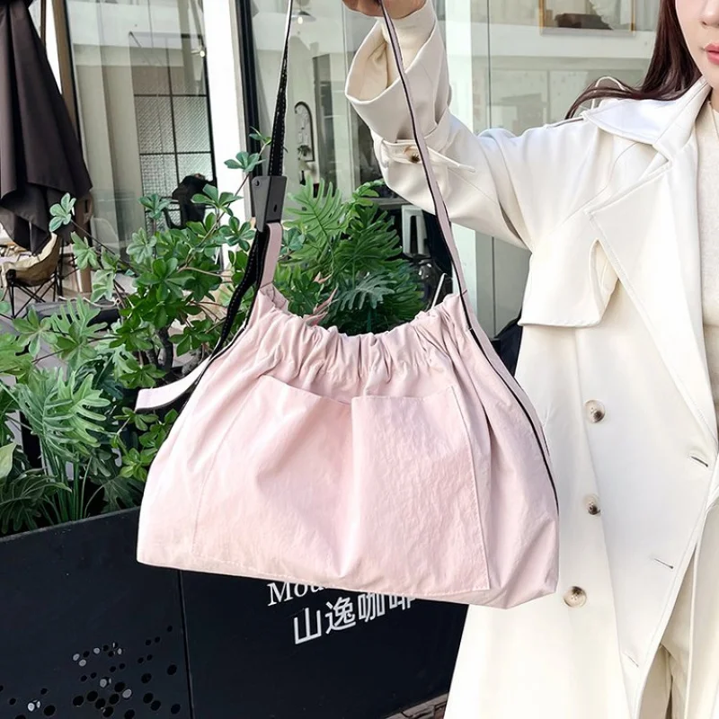 

Полированно-шикарная новинка 2025 года, женская роскошная брендовая кожаная сумка на плечо, известный дизайнер, классическая популярная винтажная сумка ​