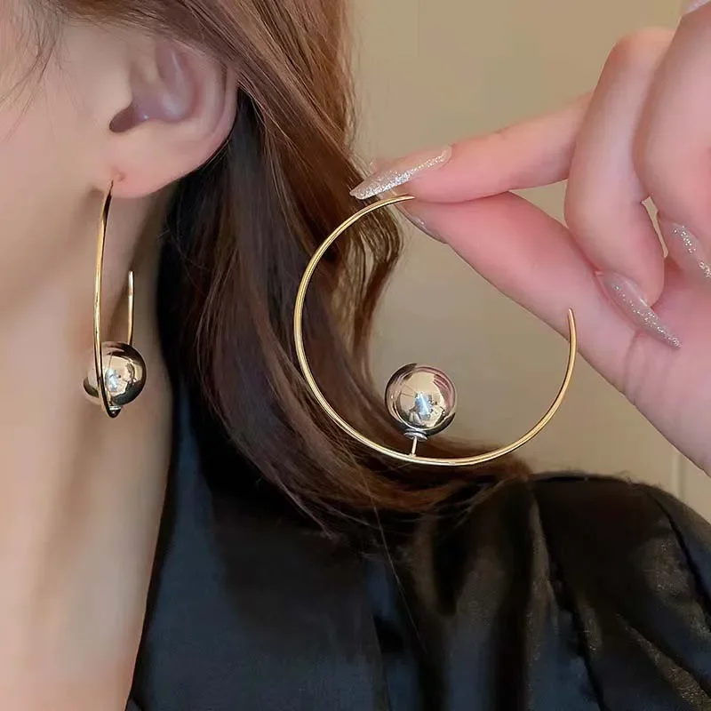 

2025 Exaggerated Gold Hoop Earrings - Fashion Metal Big Circle Earrings for Women, C-Shaped Round Statement Jewelry Gifts​