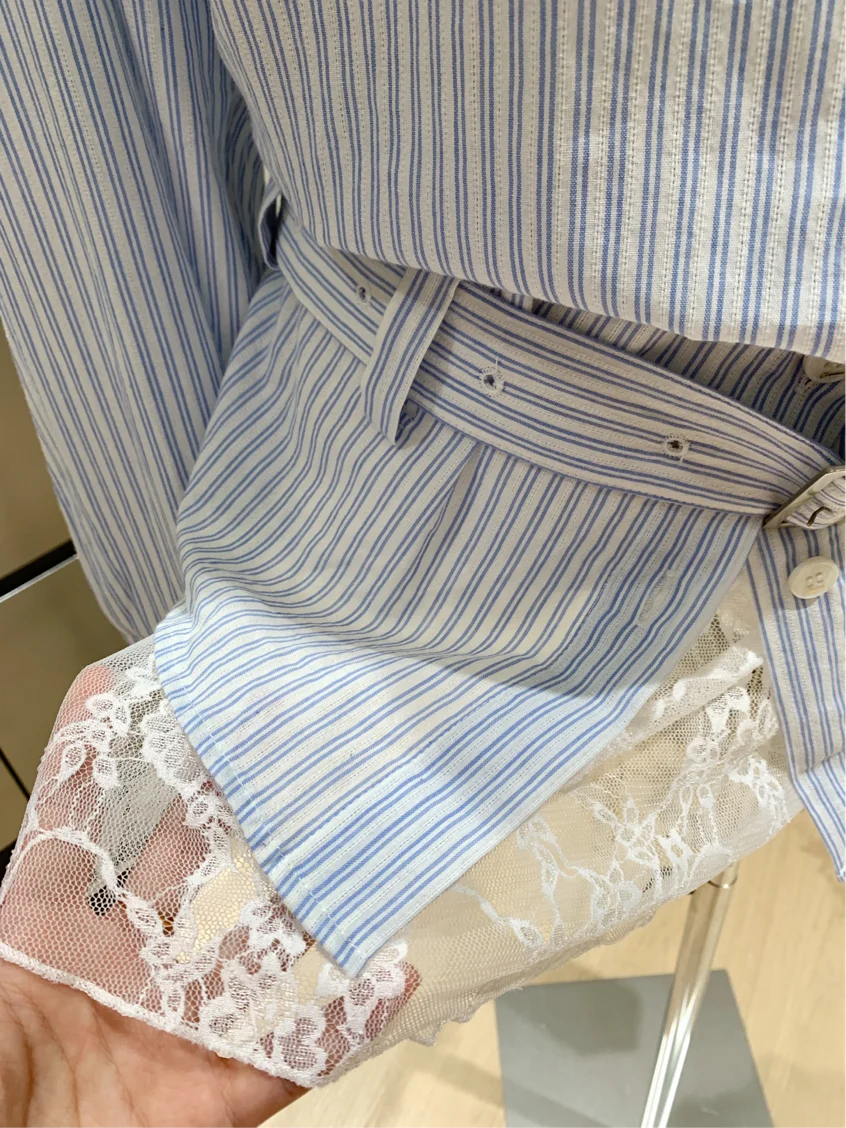 Женская белая кружевная рубашка с большим v-образным вырезом и синей полоской, облегающая талию, комплект из двух предметов, элегантный модный французский весенний новый топ