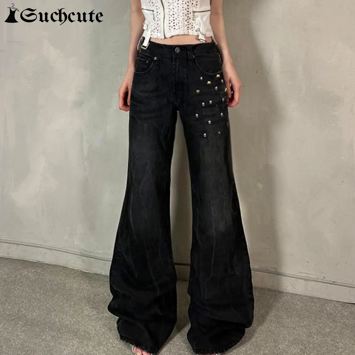 SUCHCUTE Vintage Black Rivets Decorate Flared Denim Pants Women's Low Waist Wide Leg Jeans Y2K Streetwear Oversized Trousers New