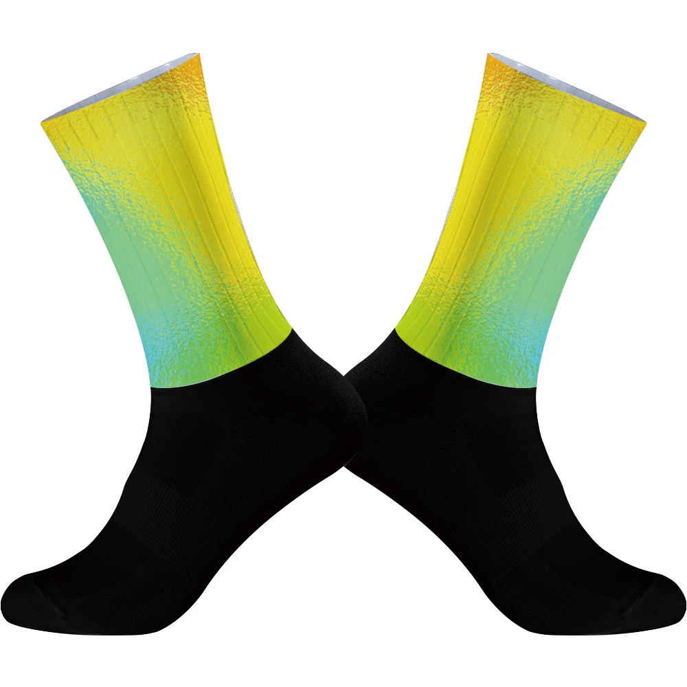 

2024 New Professional Unisex Breathable Sport Socks Bike Bicycle Socks Outdoor Sports Racing Cycling Socks