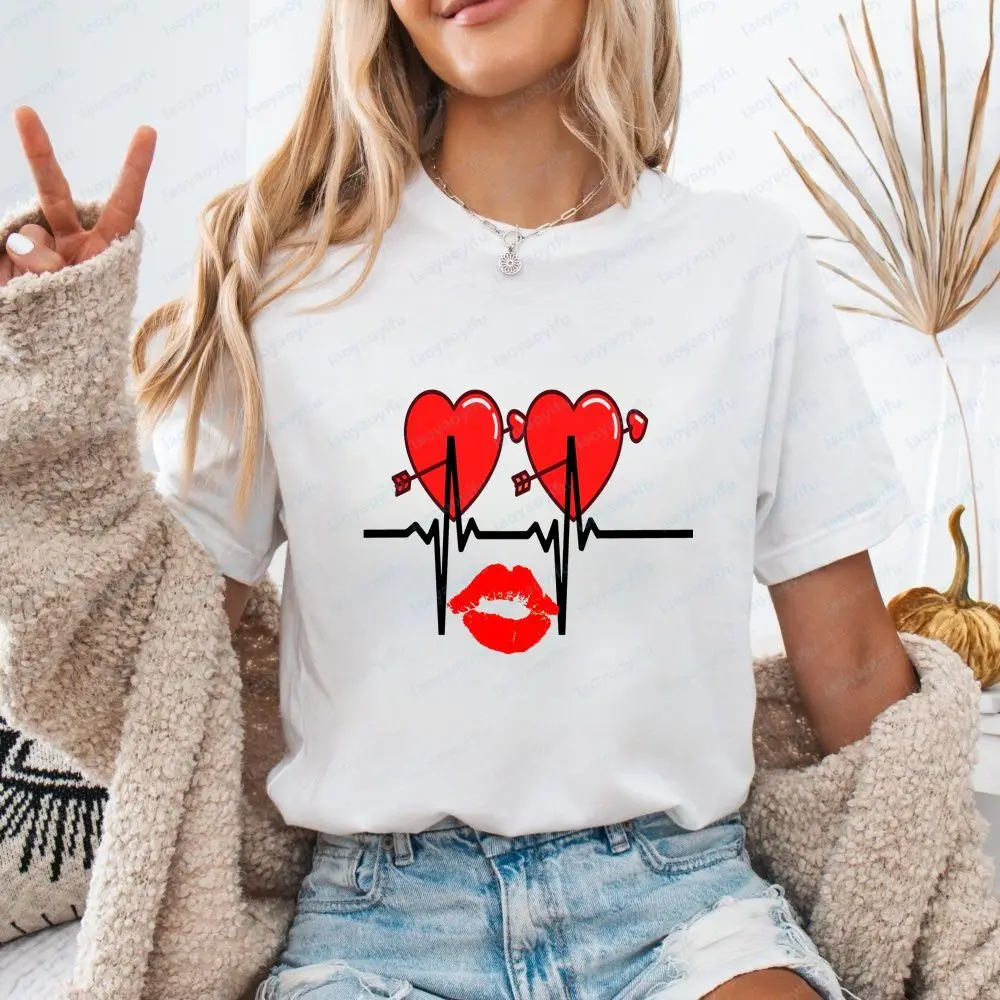 MY PARTNER AND I DESERVE TO LOVE AND BE LOVED Summer Casual Short Sleeve Unisex Round Neck T-shirt