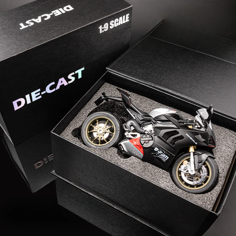 1: 9 Ducati V4S alloy car model simulation, locomotive lighting, sound effects, children\'s toys, birthday gift box