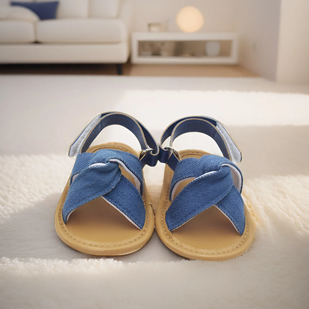 A Pair of Fashionable and Comfortable Bow Denim Baby Cute Sandals Suitable for Summer