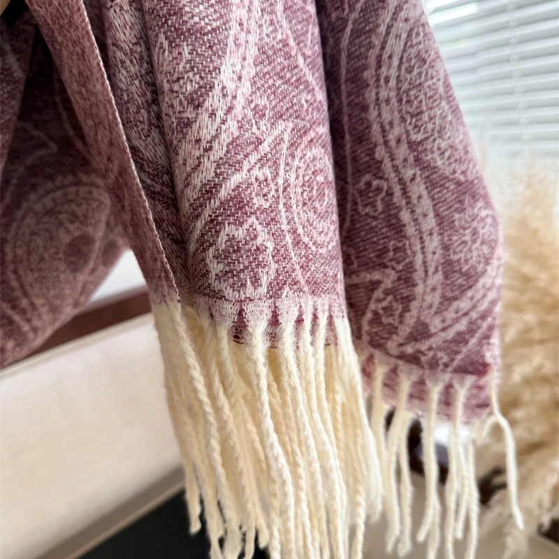 الفاخرة الشتاء فو الكشمير وشاح المرأة 2025 المألوف بيزلي سميكة الأوروبية والأمريكية الدافئة شال المعطف الشالات