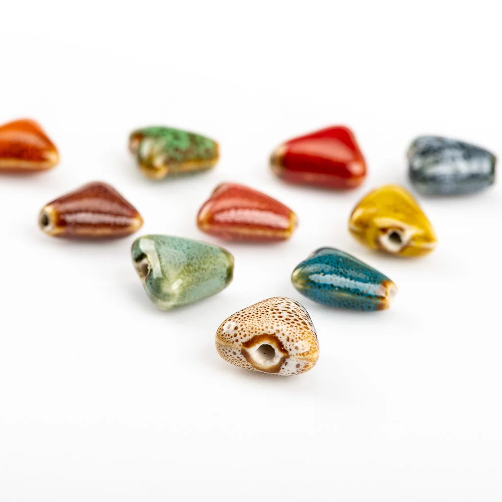 16# 20pcs Triangle Shape DIY Ceramic beads string sell by bags China Ceramics beads 20pieces/lot #A514C