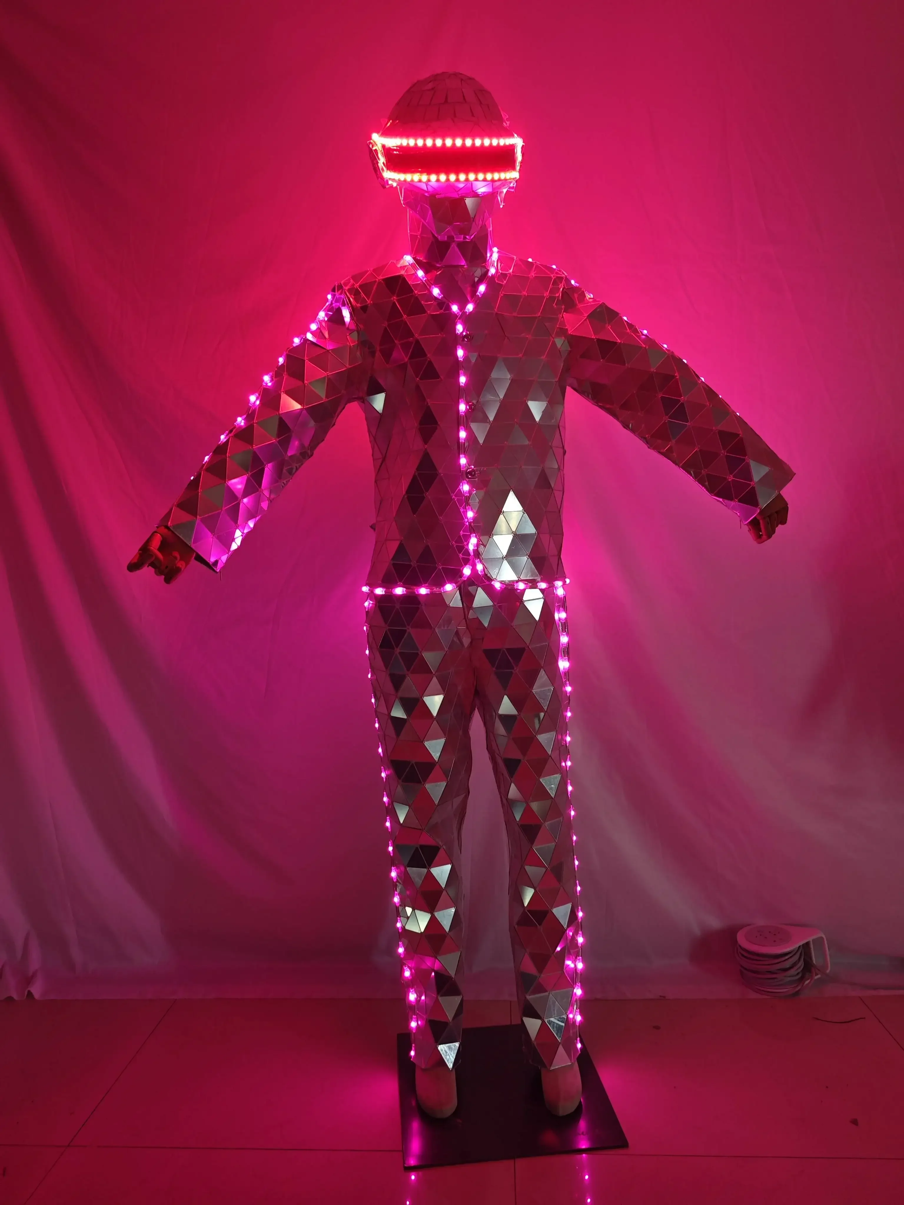 Hand Sewn Silver Stilts Walker LED Mirror Man Show  Stage Dress Performance Mask Costume Glass Cosplay Clothing