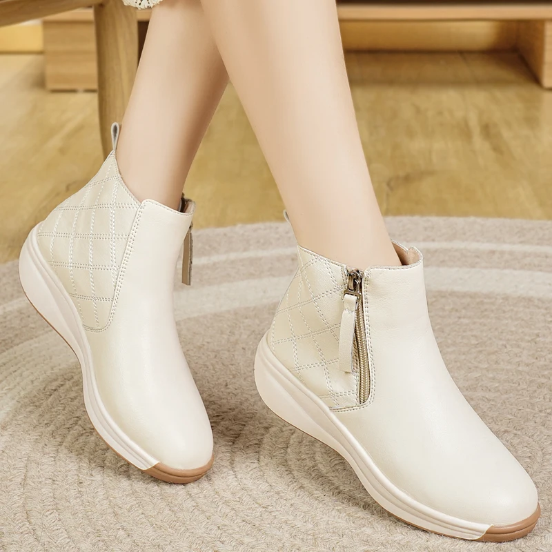 

Женские ботильоны на платформе с танкеткой, стеганые повседневные ботинки с боковой молнией, удобные нескользящие короткие ботинки для ежедневной носки