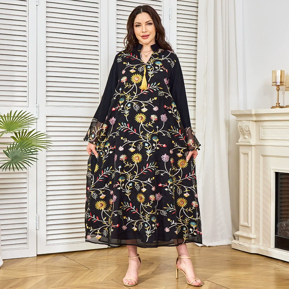 Middle Eastern Abaya Fashion Dazzling Bead Embroidered Robe with Lotus Leaf Sleeves Muslim Luxury Fashion Dress