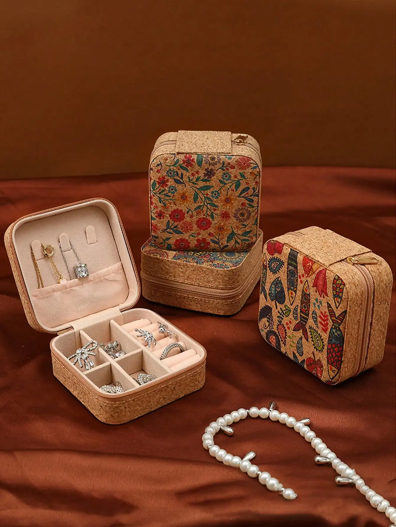 Square Vintage Bohemian Pattern Travel‑friendly Jewelry Case Divided Storage Box For Earring, Ring, Bracelet Small Accessories