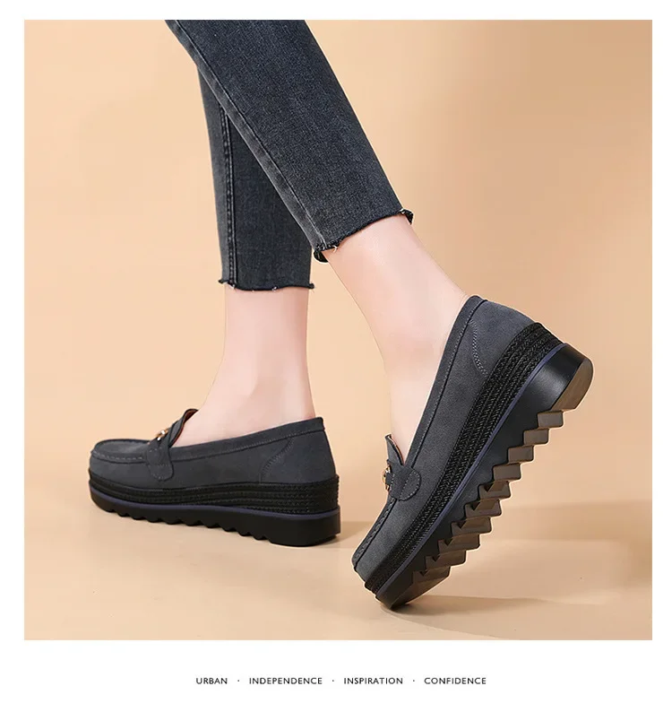 High Quality Women Shoes Light Comfort Flas Platform Shoes Metal Buckle Casual Mother Shoes Wedge Women Loafers