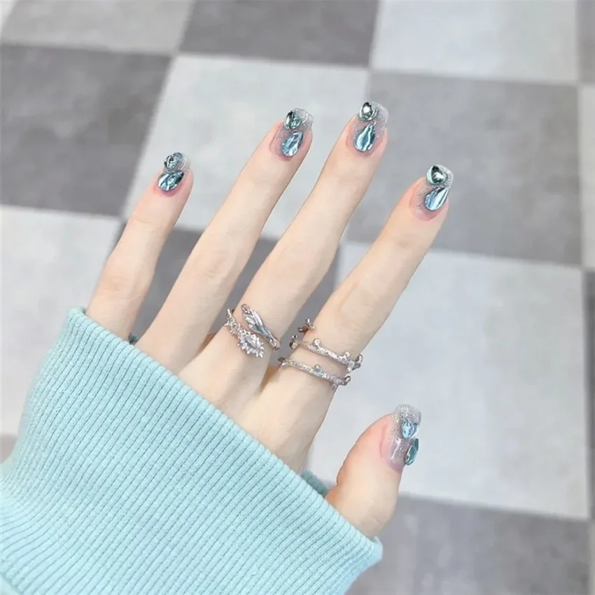 24pcs Short Acrylic Blue Diamond Fake Nails  Blue Starry Sky Shiny Nails False Full Coverage Removable Press on Nail Art Tips