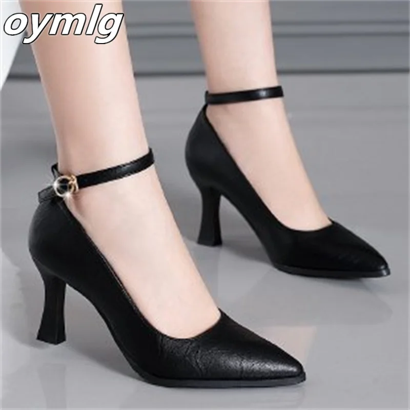 Soft-soled thick-heeled shoes women\'s 2022 summer pointed toe high-heeled buckle single shoes black interview work shoes