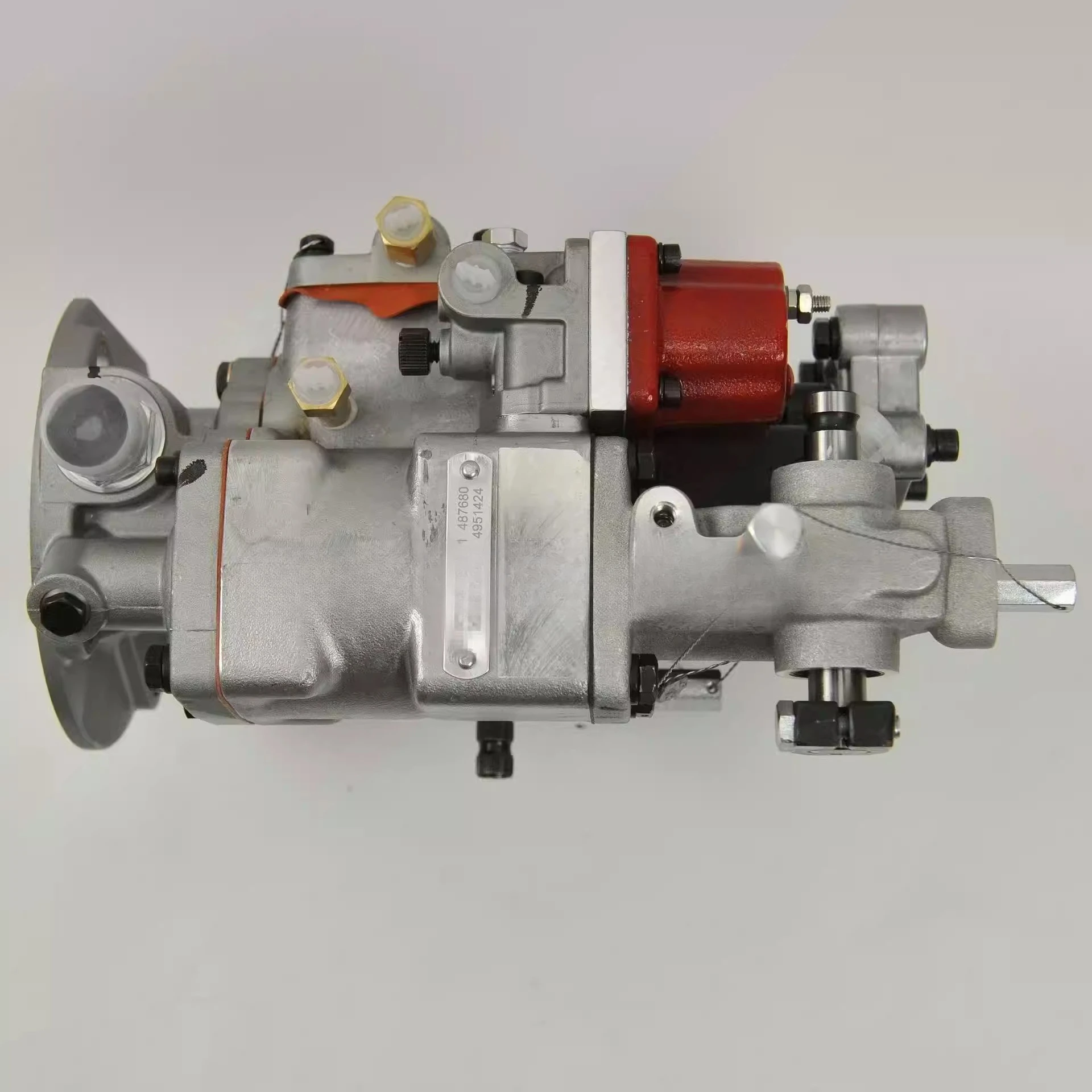 Fuel pump/injector plunger sub gear pump oil cup