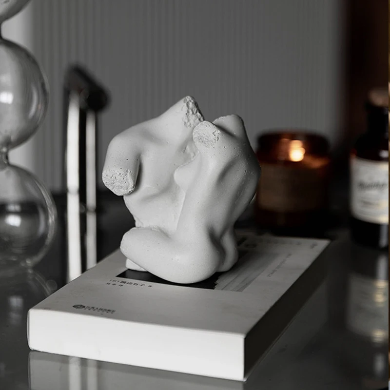 Creative Figures Artistic Sculptures Abstract Artistic Ornaments Hotel and Lodging Decorations Modern Aesthetic Decorations