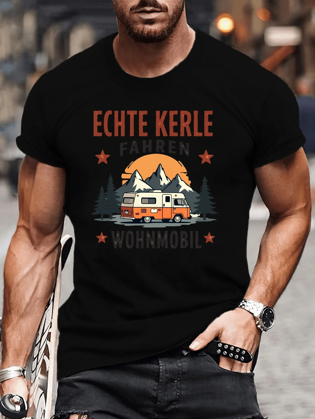 

Новая футболка — мужская футболка больших размеров с мятой текстурой — бежевый графический принт Mountain & Motorhome с надписью «Real Guys Drive Motorhome»