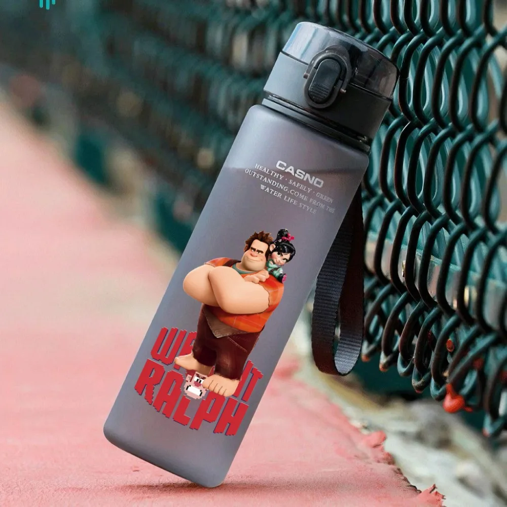 Wreck-It Ralph 560ML 4-kolorowy kubek na wodę o dużej pojemności Przenośny plastikowy kubek dla dzieci Anime Dorosły Sportowa butelka do picia na świeżym powietrzu Prezent dla dzieci