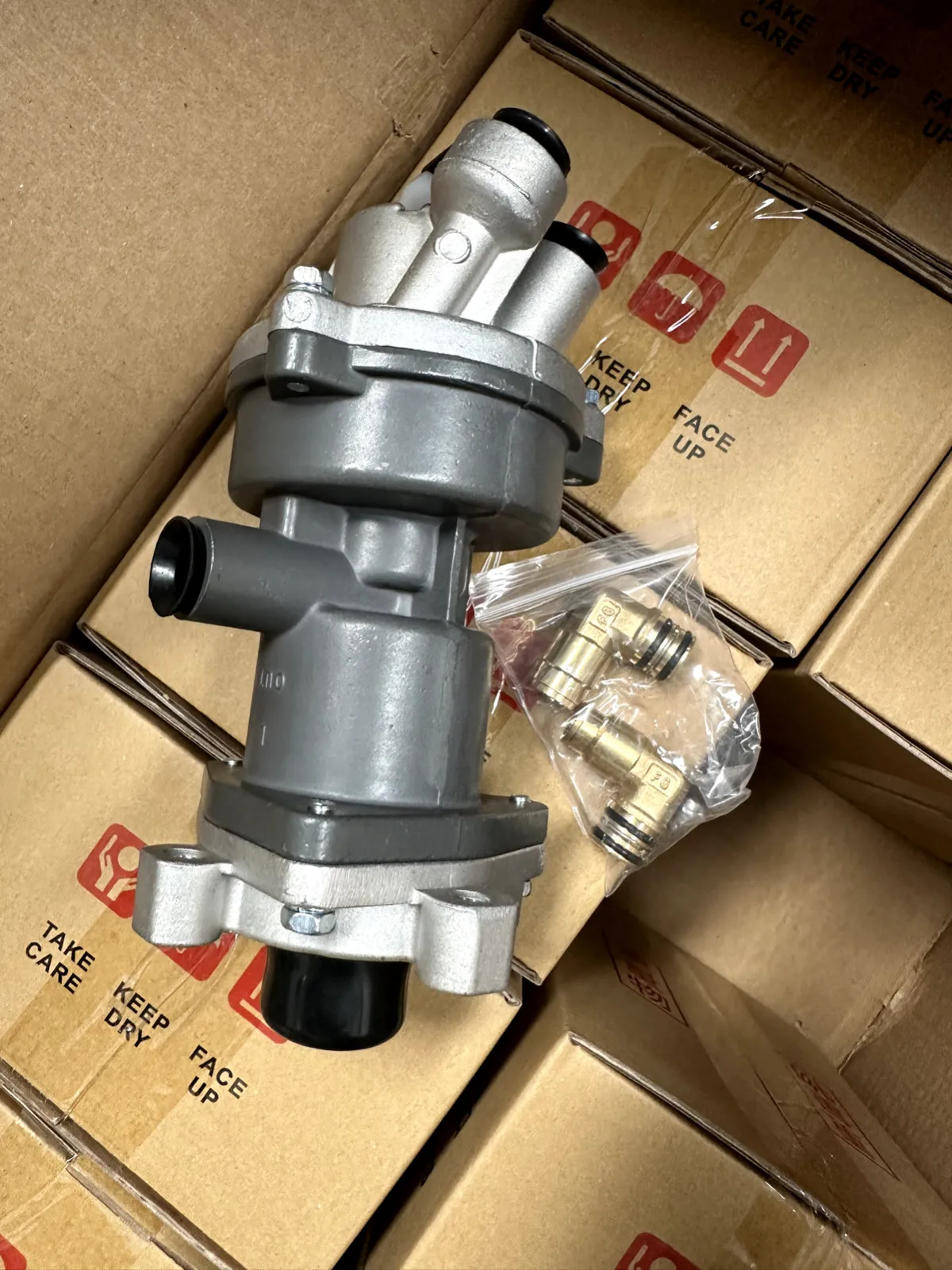 New Brake Master Valve For Hino 700 Profia Truck E13C Brake System Parts