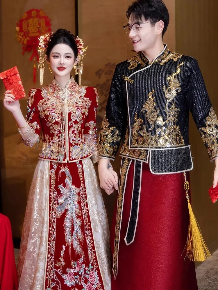 

New Chinese-style wedding dress for brides champagne-colored toasting