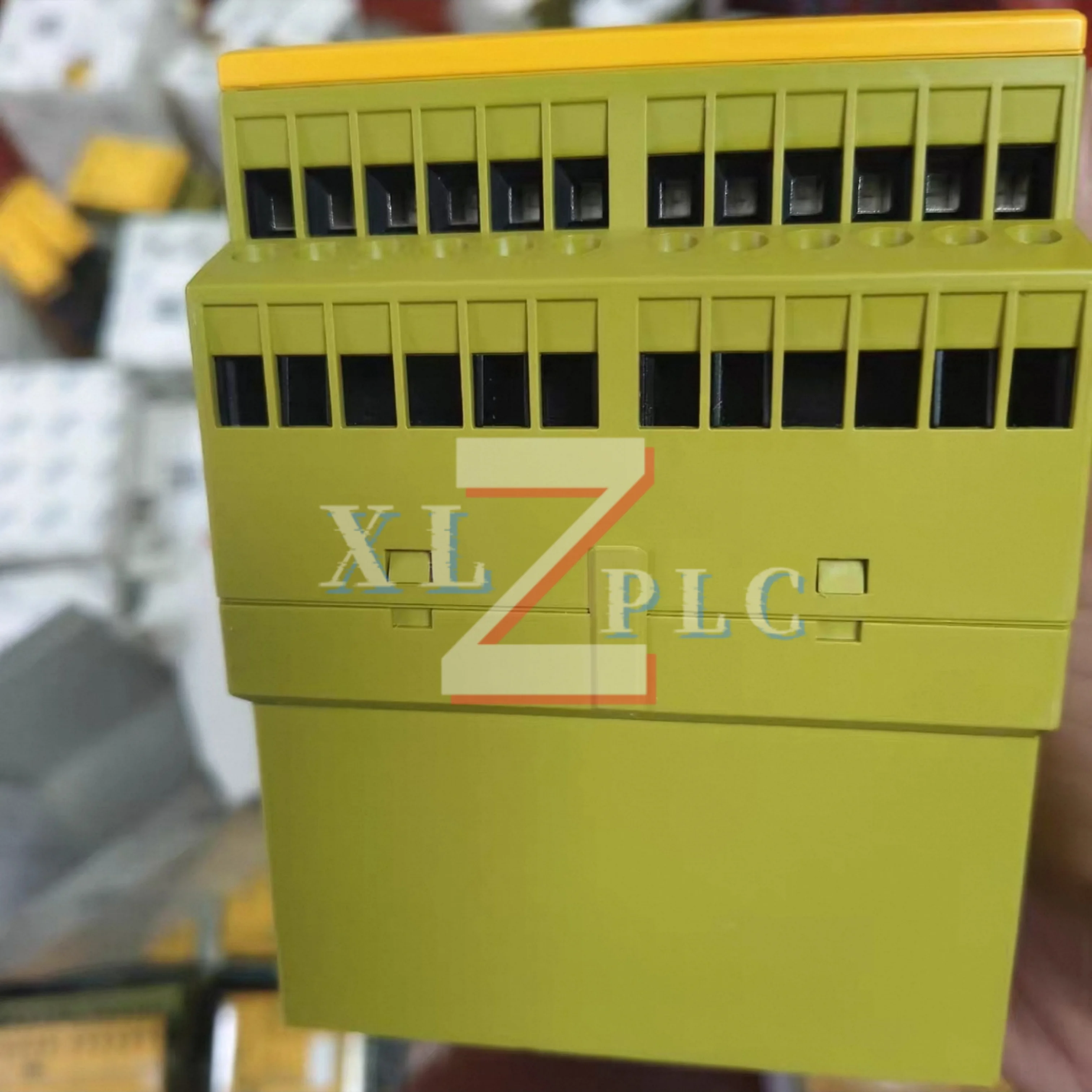 774400 PDZ 774600 PNOZ XM1 Safety Relay New in Stock for Industrial Automation And Control Systems