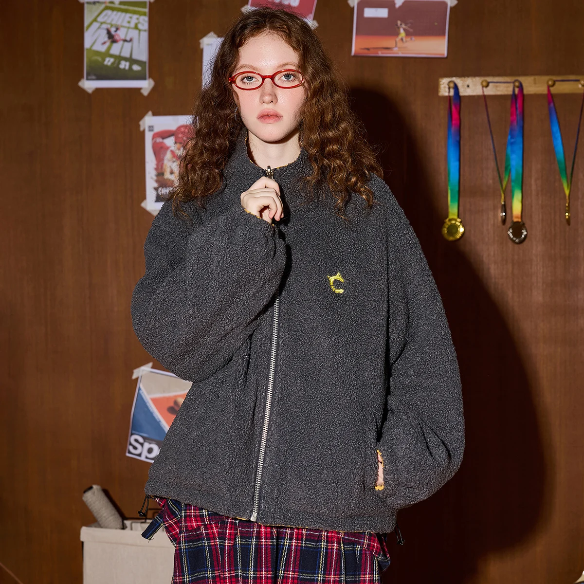 

Женская зимняя винтажная двусторонняя куртка, двусторонняя одежда, пальто с хлопковой подкладкой, повседневная уличная одежда с вышивкой, парка на толстой подкладке