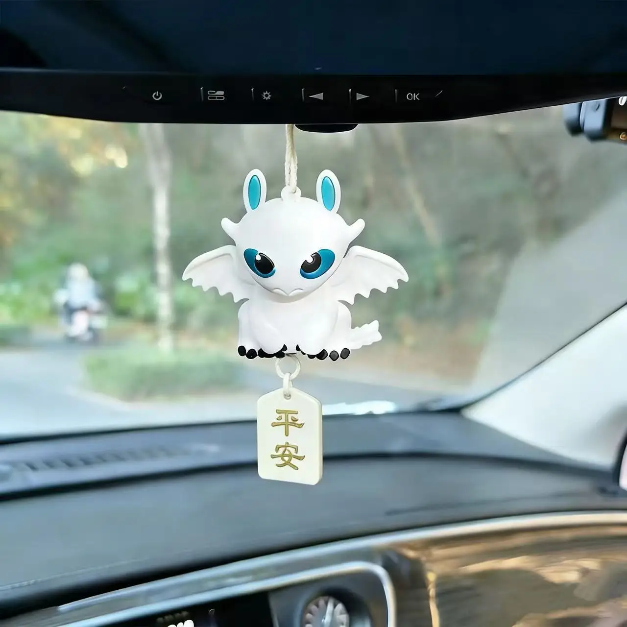 Toothless car hanging doll, cute cartoon plush toy, novelty toy for car decoration, dashboard ornament, holiday gift for friends - view 4