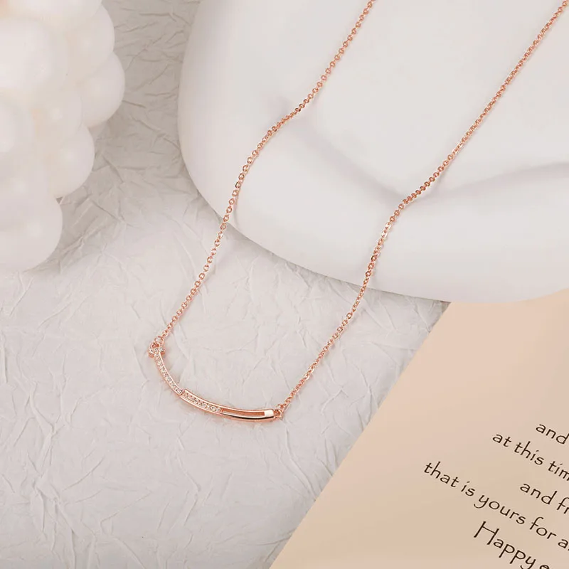 Kolmnsta Trendy Zirconia Smile Charm Pendant Necklace For Women Geometric Chokers Necklaces Clavicle Chain Fashion Jewelry Gifts