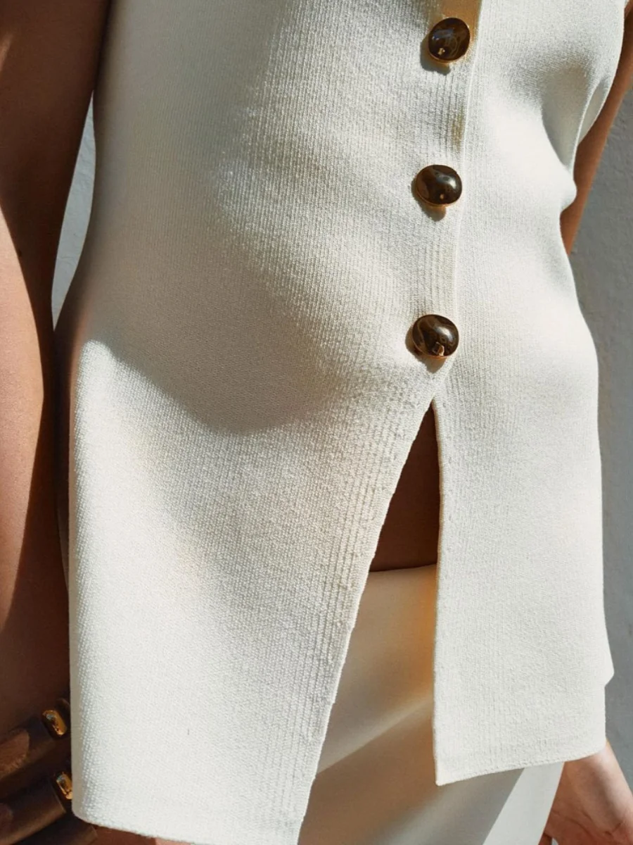 

New Summer Women's Vest Gold Button Plain Stitch Svel round Ne 2024 Commute Sle Single Button Fastening Chinese Origin