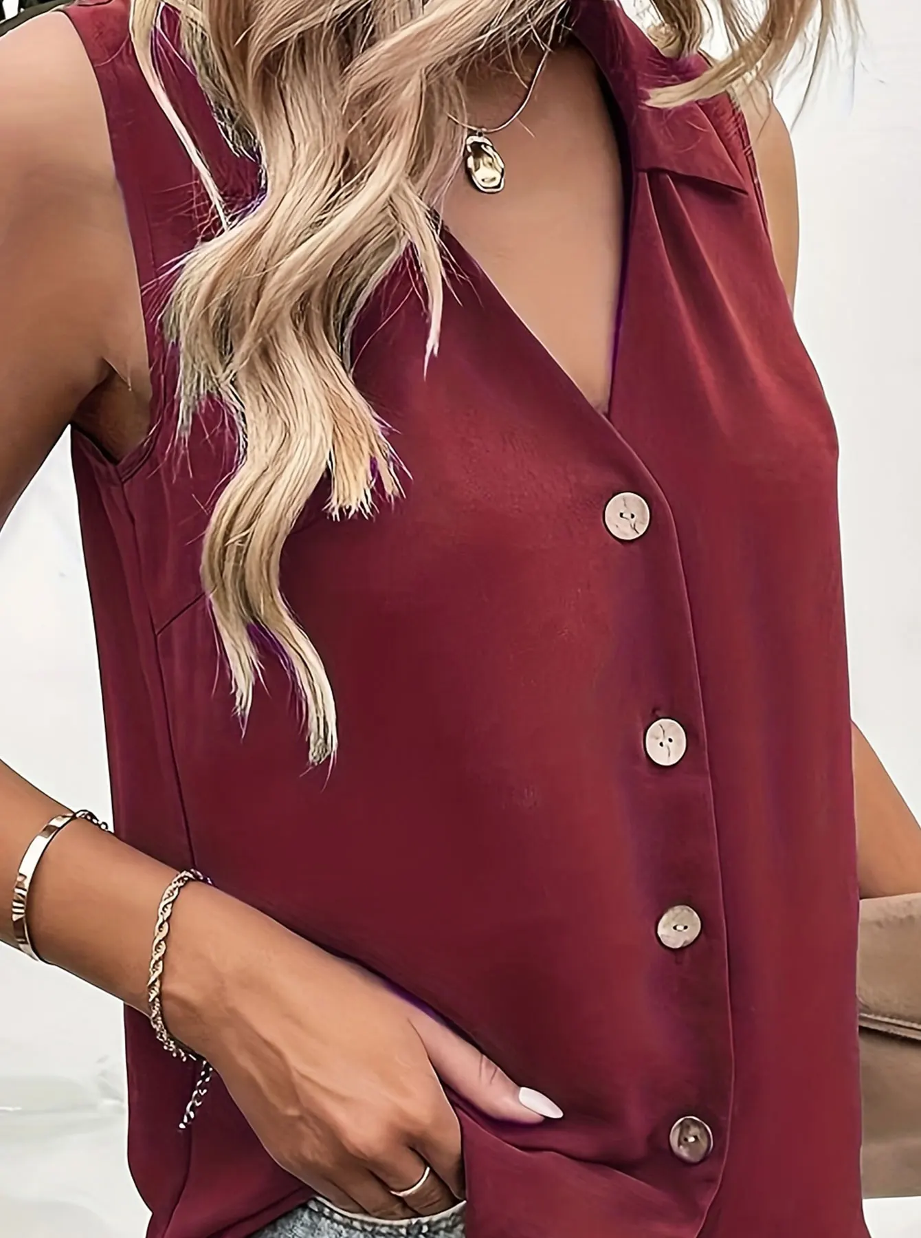 سترة نسائية منسوجة كبيرة الحجم باللون العنابي سترة نسائية منسوجة كبيرة الحجم سترة فضفاضة غير رسمية مناسبة لملابس الصيف باللون العنابي