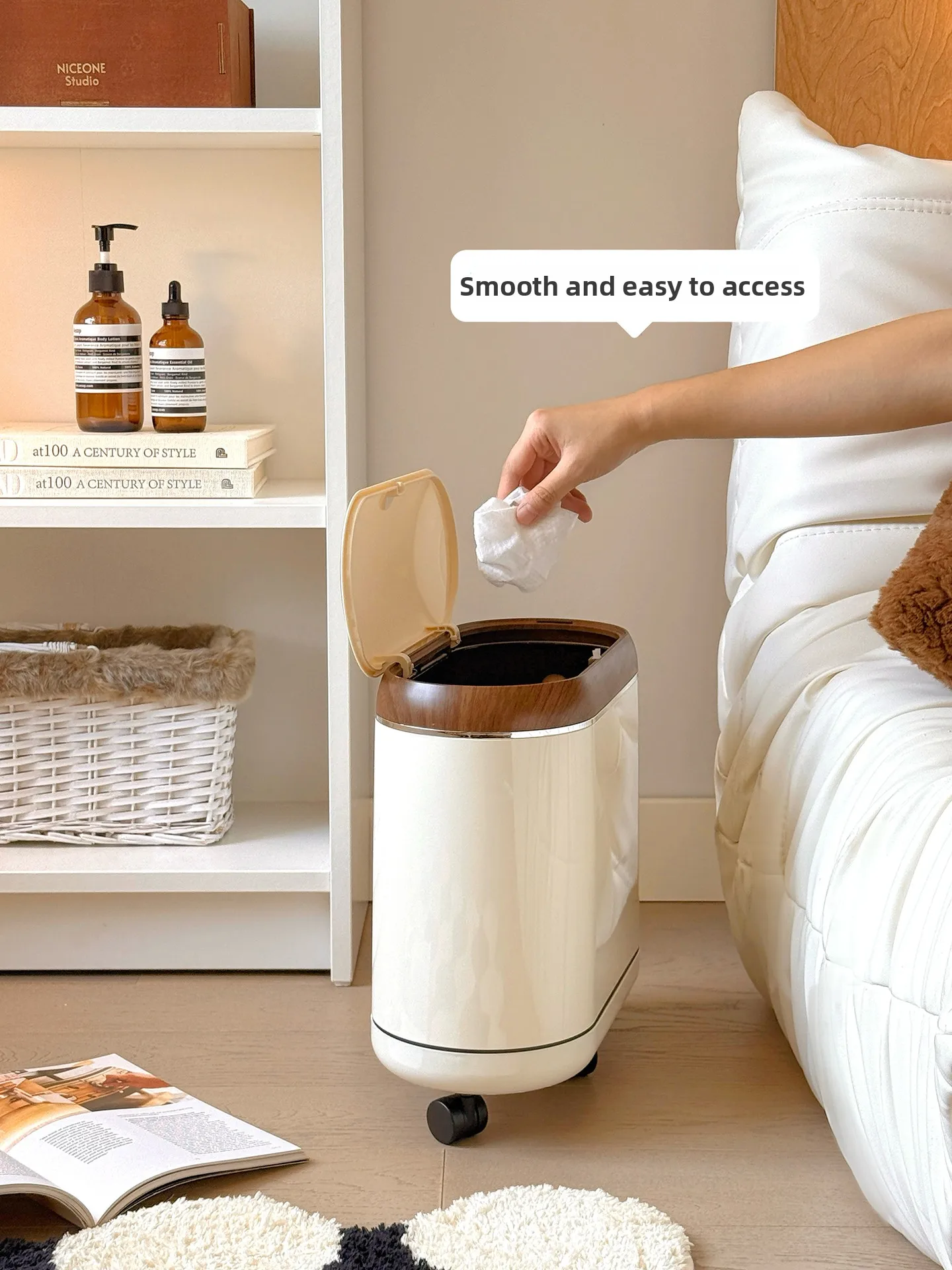 

Large Capaci Living Room Batoom Toilet Cover Household Tra Can Luxury High Value Plastic Long Tub ape Odor Proof