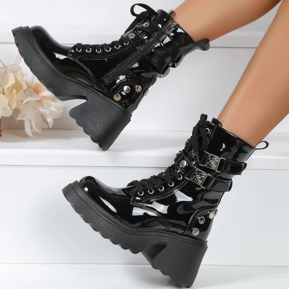 Women's Thick Soled Martin Boots Autumn Winter New Riveted Metal Patent Leather Thick Heel Gothic Shoes Punk Style Short Boots