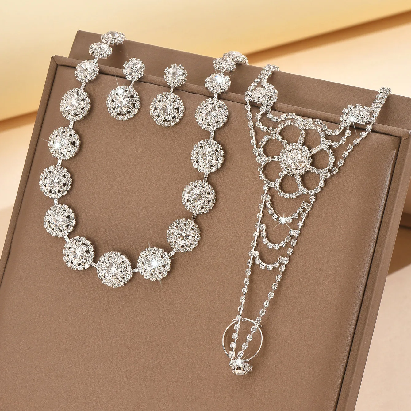Light Luxury Flowers Jewelry Set for Women Banquet Flash Crystal Necklace Earrings Sets Gifts Wedding Anniversary Accessories