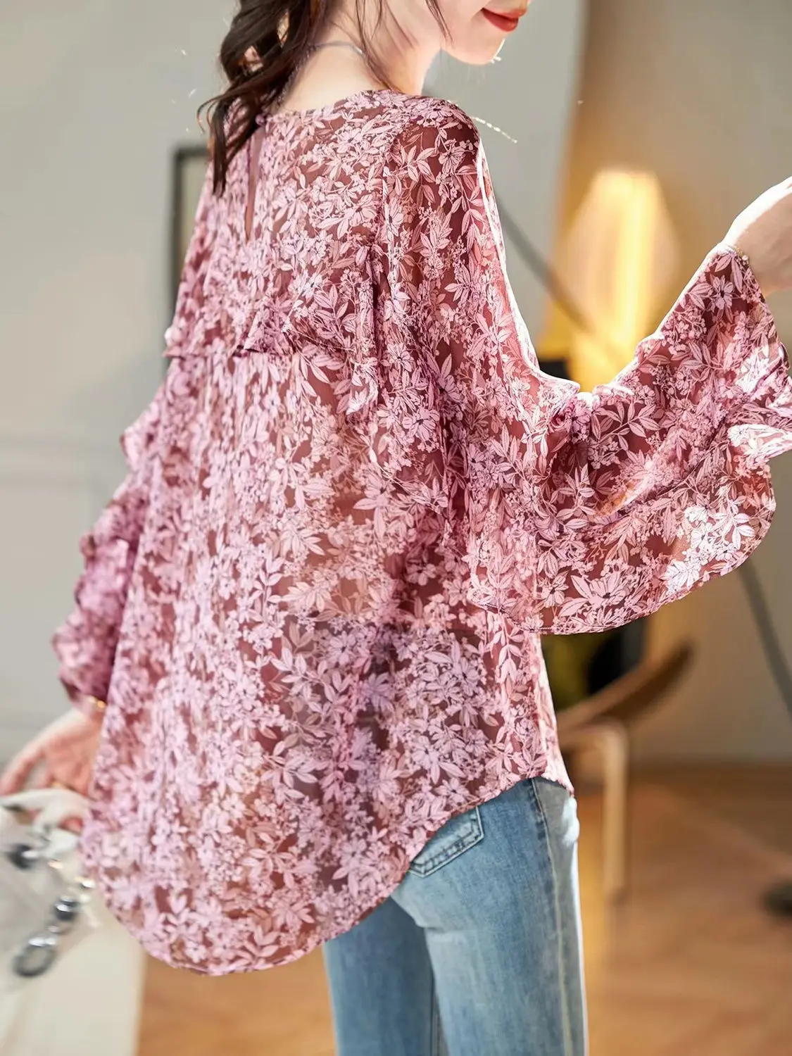 Printed Long Sleeved Round Neck Chiffon Shirt for Women in Summer Fashionable Korean Version Casual Loose and Slimming Top