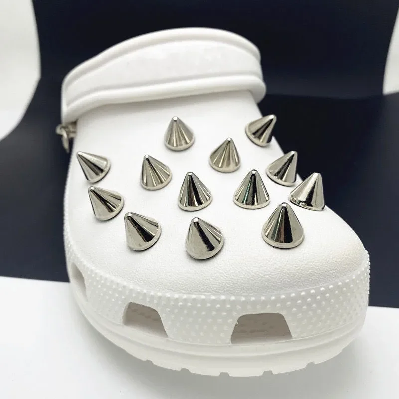 New Fashion Rivet Punk Style Horn Nails Hole Shoe Charms Accessories Shoe Buckle  Rivet Horn Nails DIY Shoes Decorations