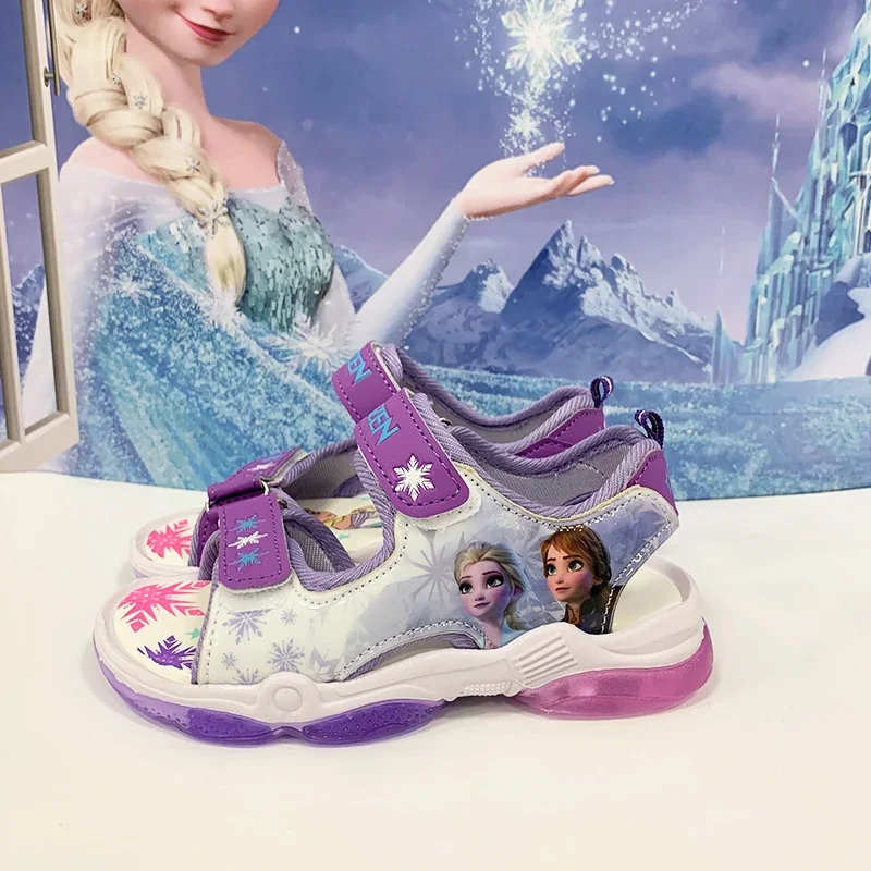 Disney girls frozen 2 princess soft Sandals with led light  kids soft bottom kids show Beach shoes