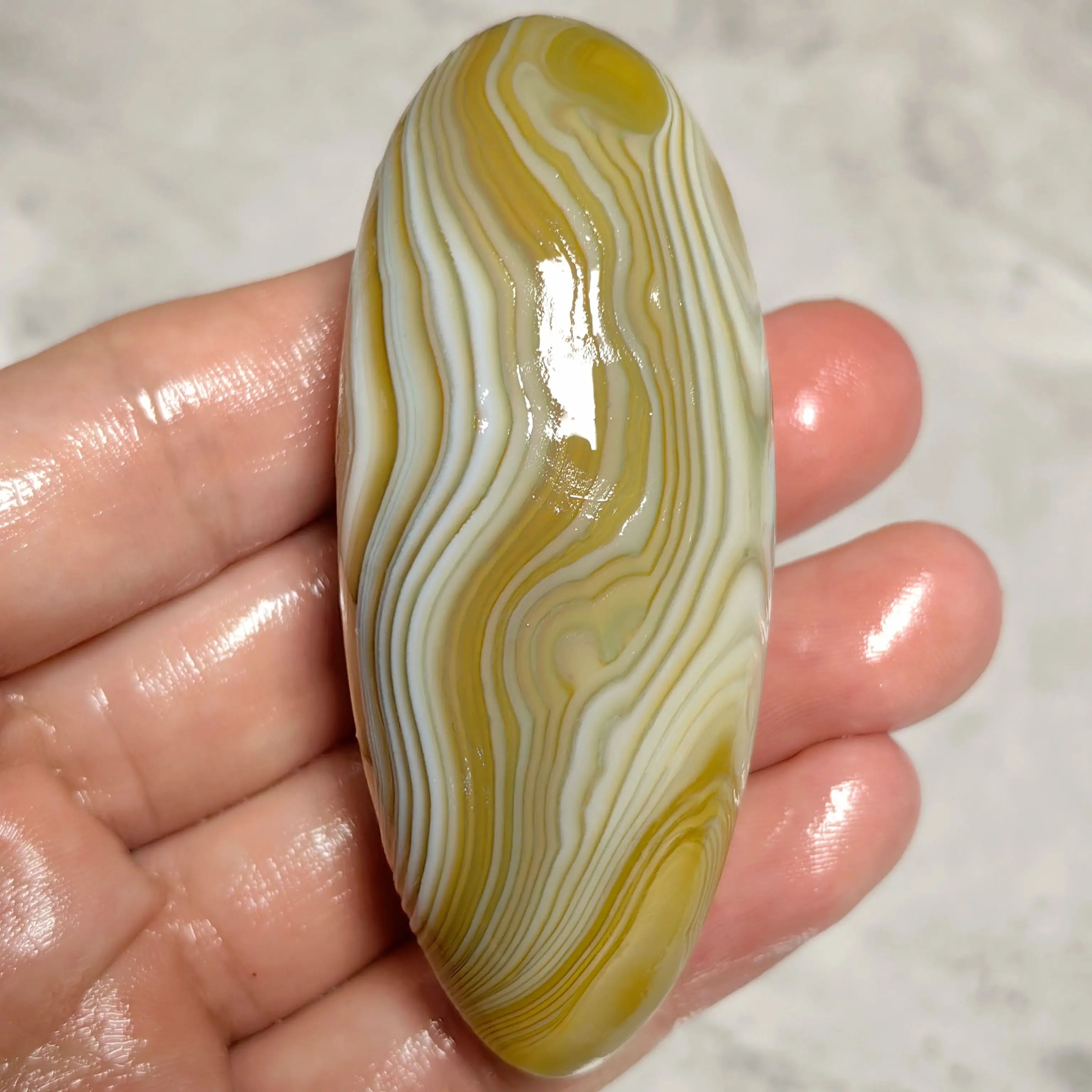 Natural Gobi Eye Agate Stone, Concentric Rings Pattern Raw Stone for Stress Relief & Against Negativity, Unique Mineral Specimen
